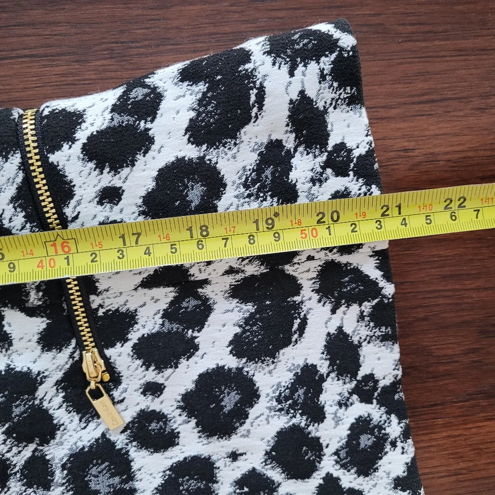 Calvin Klein Women's Black White Leopard Print Golden Zip Pocket Jacket, Size 4